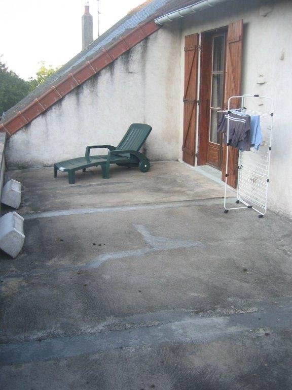 MAISON DE VILLAGE-DEPENDANCES-TERRAIN 46000� A VENDRE - ST SAULGE - 60.18 m2 - 39�000�&euro;