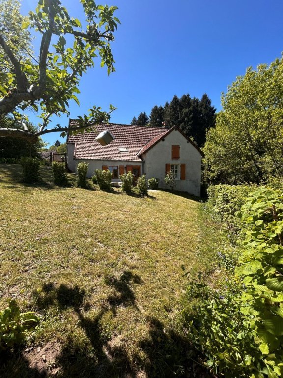 MAISON A VENDRE - ST SAULGE - 74.59 m2 - 88 000 &euro;