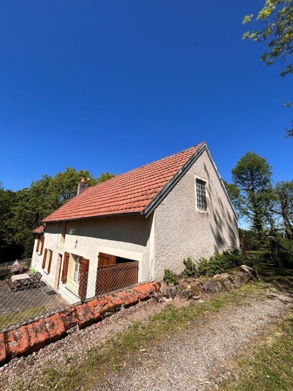 MAISON A VENDRE - ST SAULGE - 74.59 m2 - 88 000 &euro;