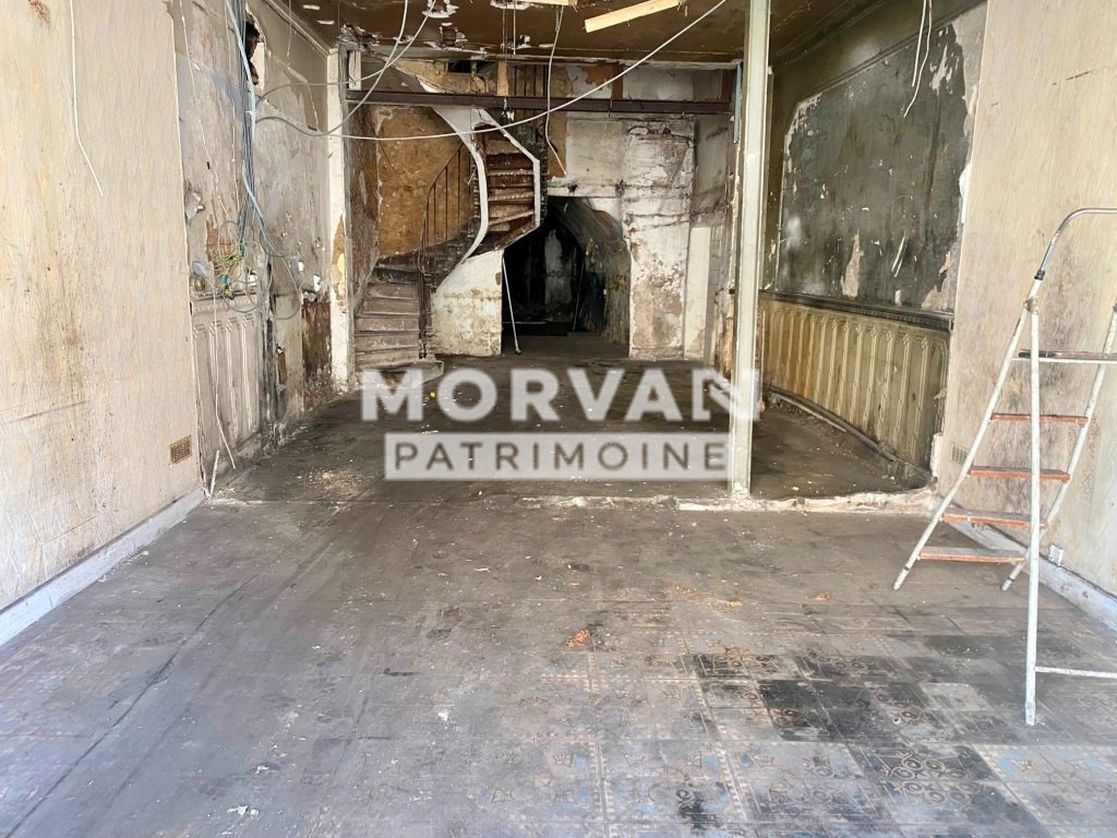 MAISON A VENDRE - ST SAULGE - 265 m2 - 18 000 &euro;
