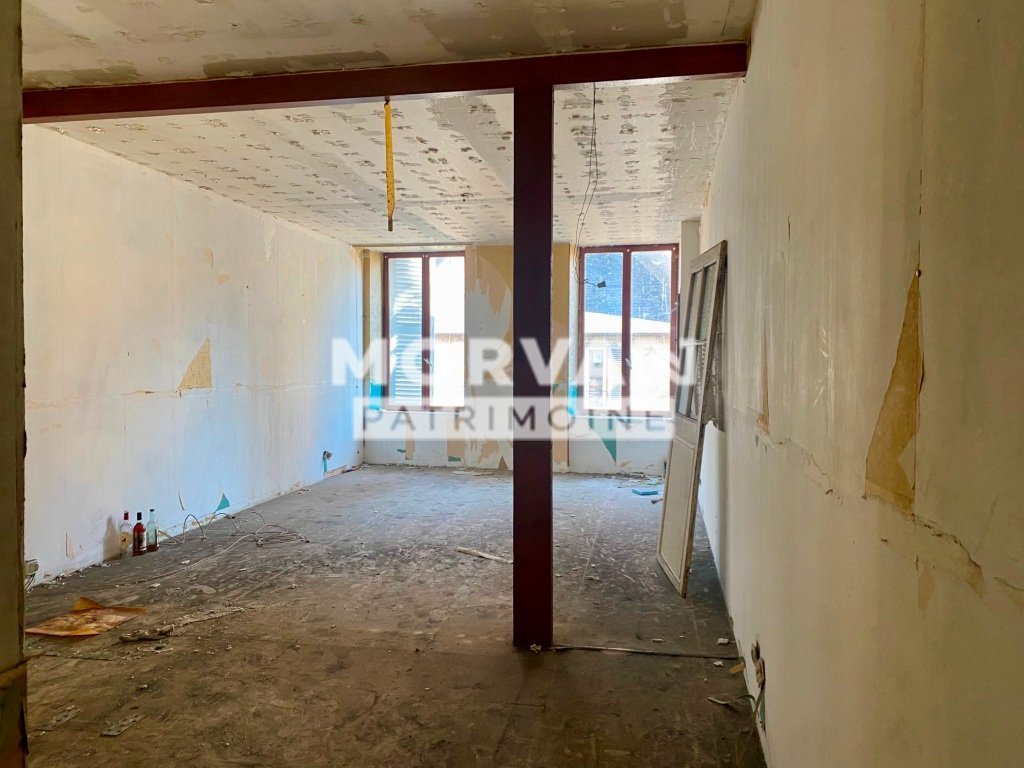 MAISON A VENDRE - ST SAULGE - 265 m2 - 18 000 &euro;