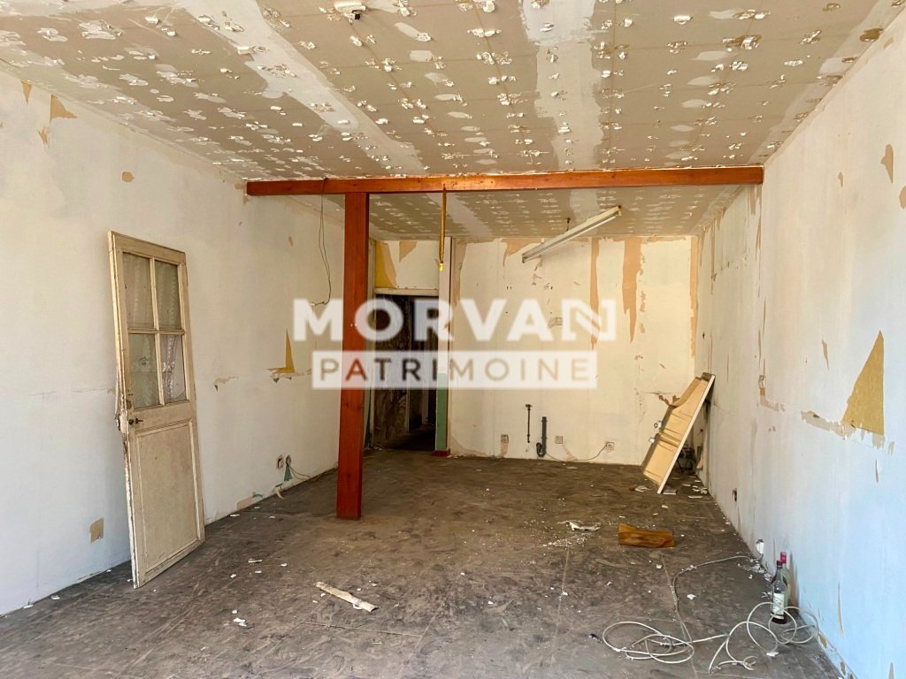 MAISON A VENDRE - ST SAULGE - 265 m2 - 18 000 &euro;