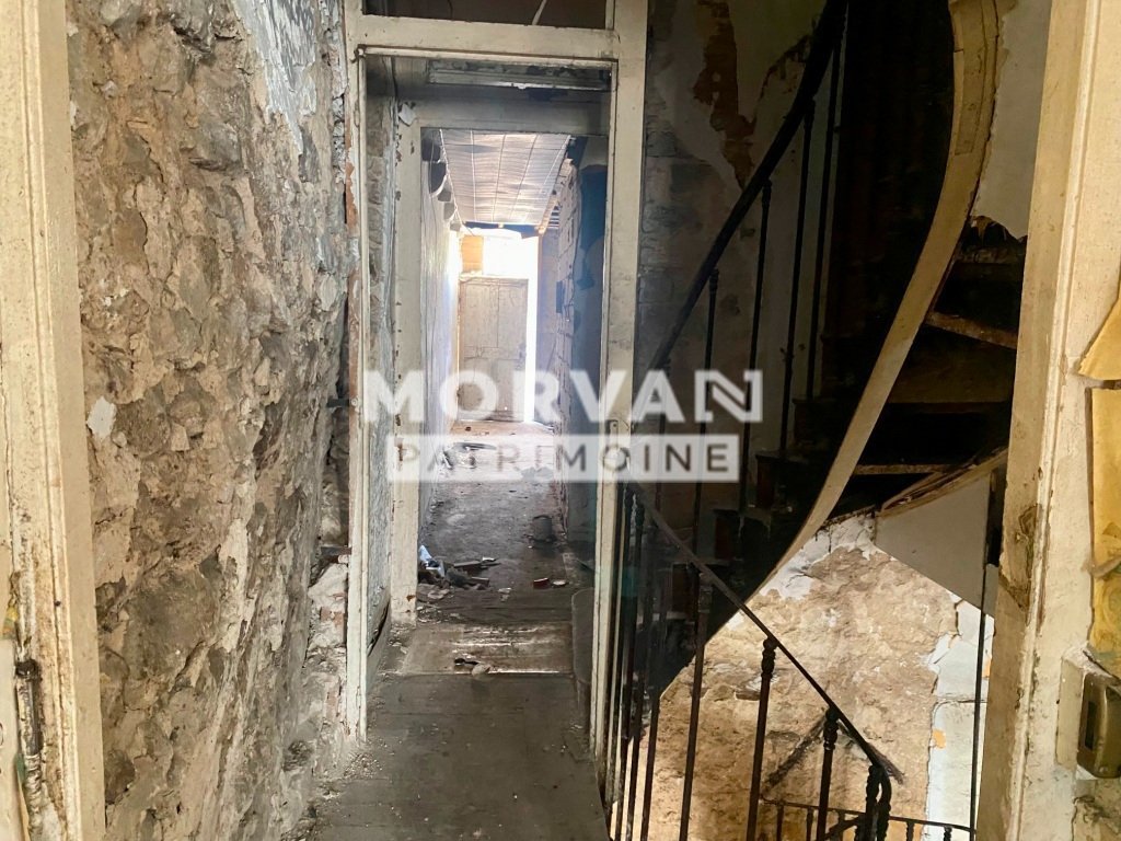 MAISON A VENDRE - ST SAULGE - 265 m2 - 18 000 &euro;