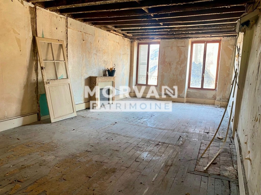 MAISON A VENDRE - ST SAULGE - 265 m2 - 18 000 &euro;