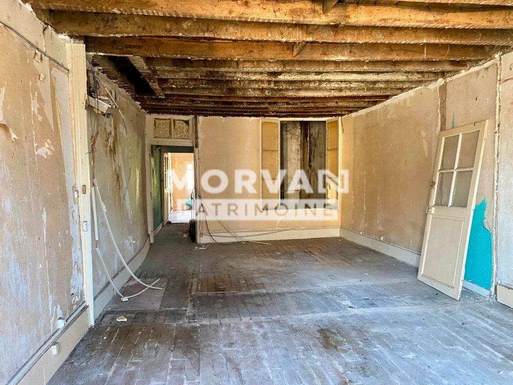 MAISON A VENDRE - ST SAULGE - 265 m2 - 18 000 &euro;