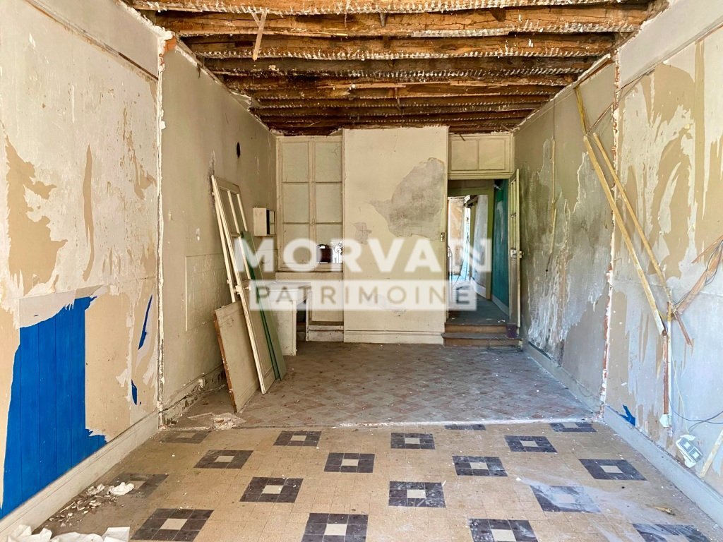 MAISON A VENDRE - ST SAULGE - 265 m2 - 18 000 &euro;
