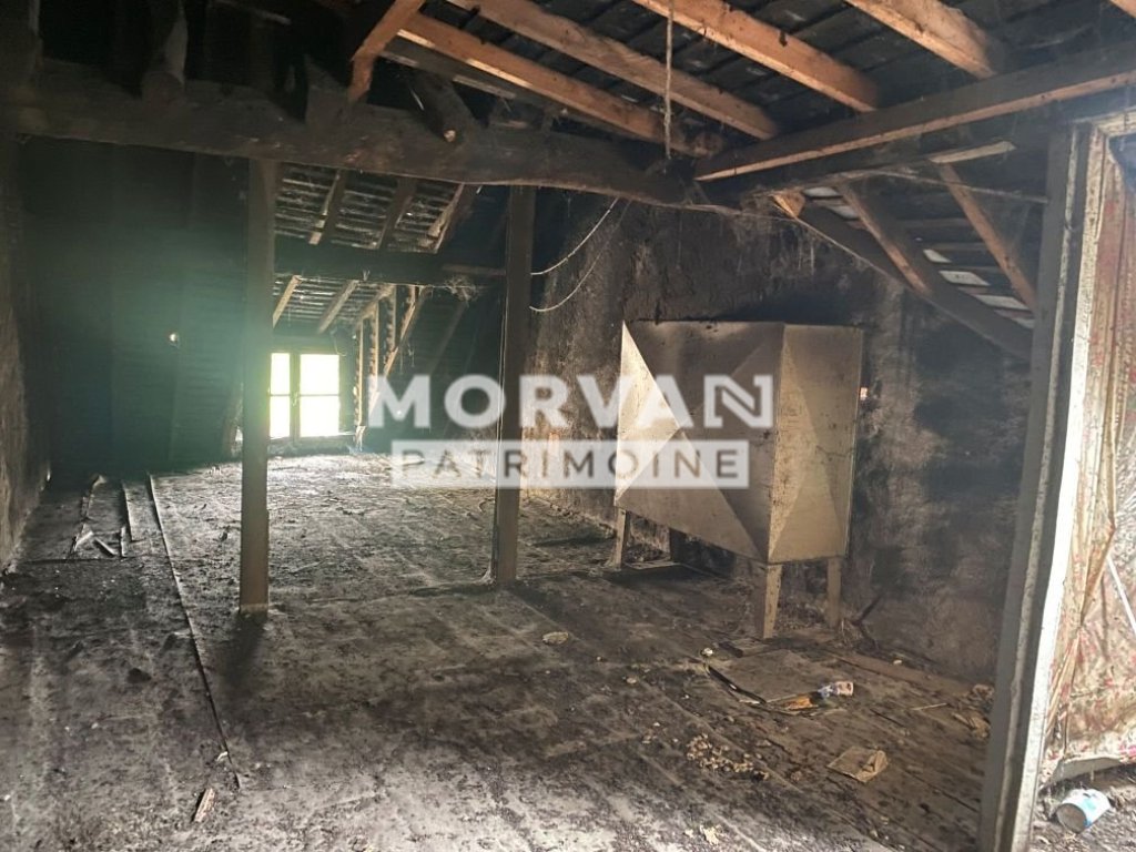 MAISON A VENDRE - ST SAULGE - 265 m2 - 18 000 &euro;