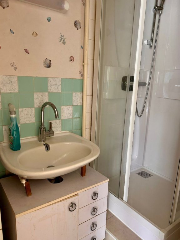 MAISON A VENDRE - ST SAULGE - 103.78 m2 - 73 000 &euro;