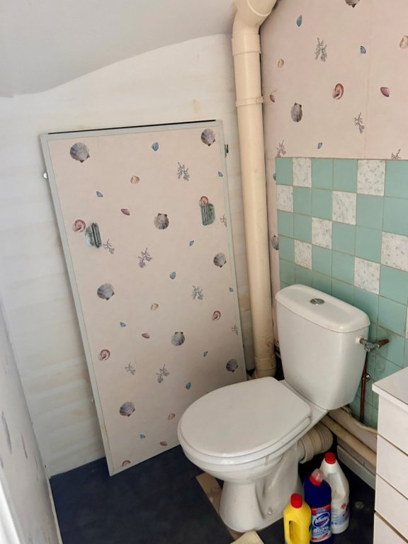 MAISON A VENDRE - ST SAULGE - 103.78 m2 - 73 000 &euro;