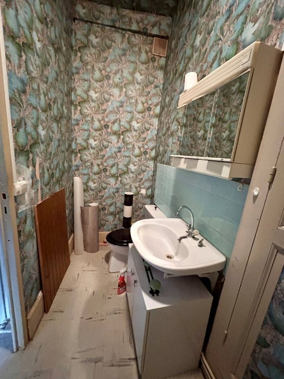 MAISON A VENDRE - ST SAULGE - 103.78 m2 - 73 000 &euro;
