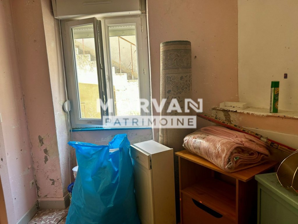 MAISON A VENDRE - ST SAULGE - 100.38 m2 - 80 000 &euro;