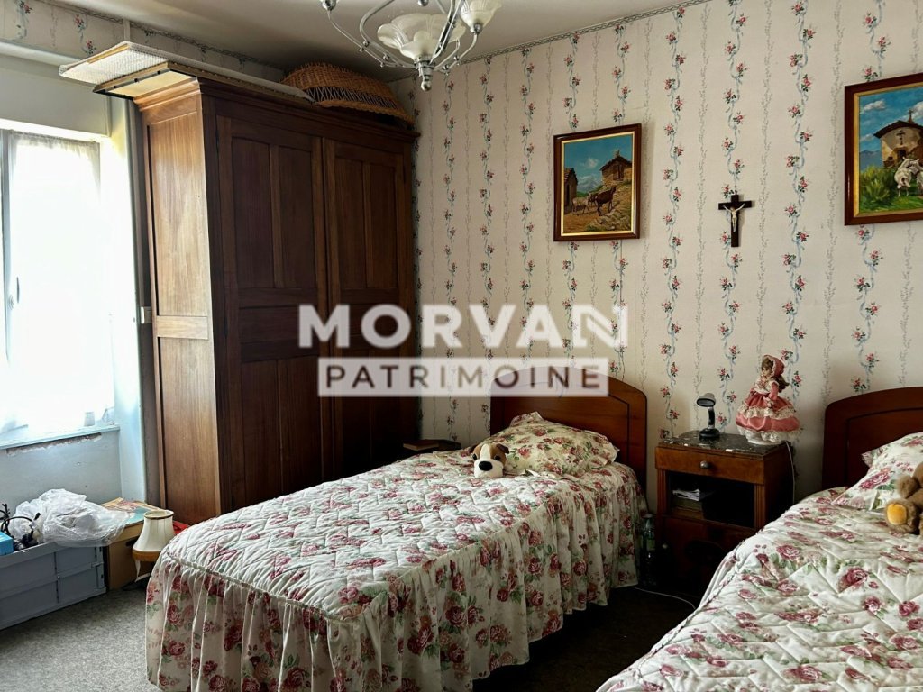 MAISON A VENDRE - ST SAULGE - 137.17 m2 - 88 000 &euro;