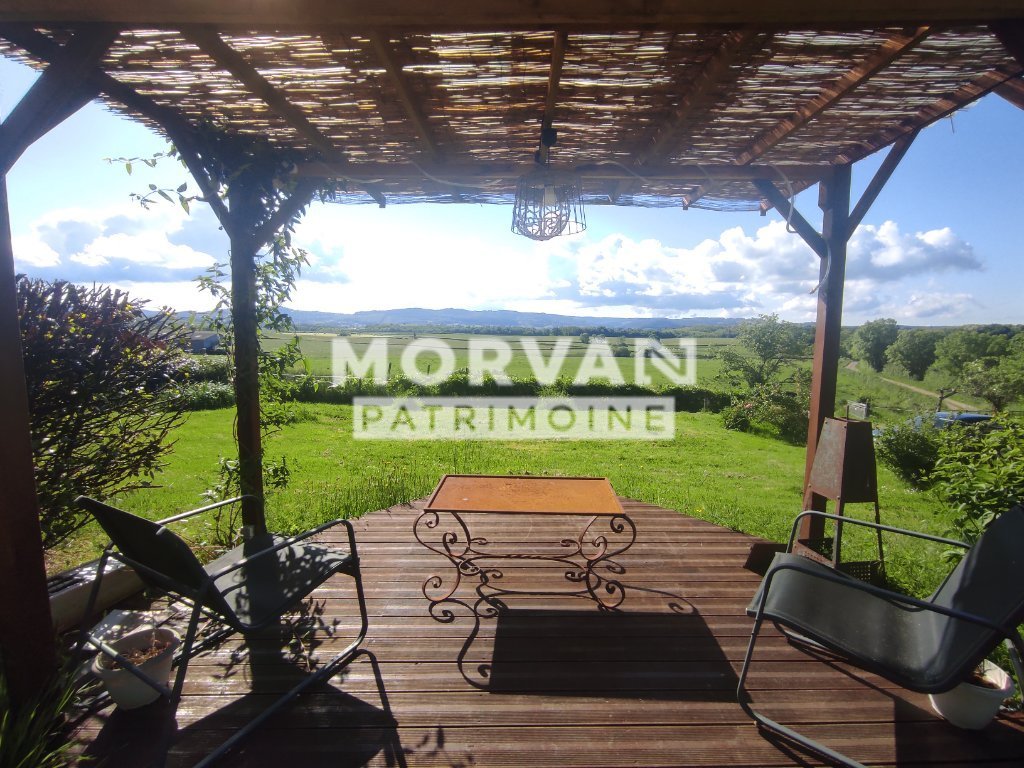 maison, gite et d�pendances A VENDRE - ST HILAIRE EN MORVAN - 302.67 m2 - 430�000�&euro;