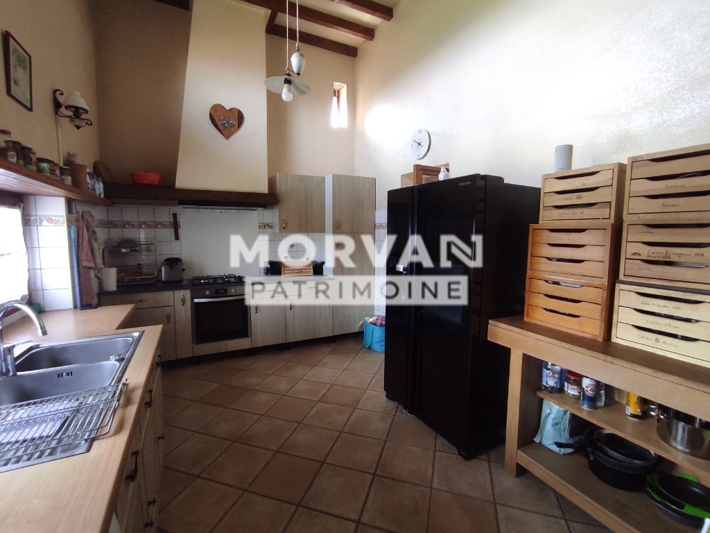 maison, gite et d�pendances A VENDRE - ST HILAIRE EN MORVAN - 302.67 m2 - 430�000�&euro;