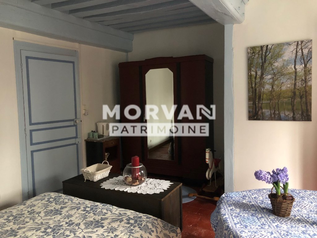 maison, gite et d�pendances A VENDRE - ST HILAIRE EN MORVAN - 302.67 m2 - 430�000�&euro;