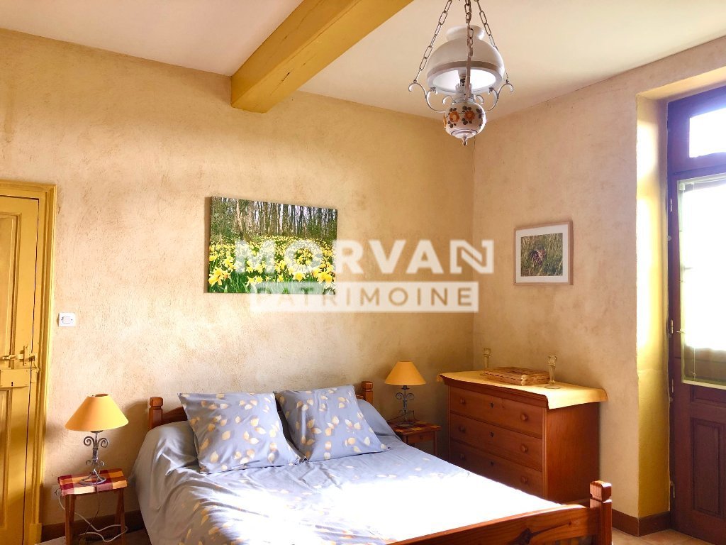 maison, gite et d�pendances A VENDRE - ST HILAIRE EN MORVAN - 302.67 m2 - 430�000�&euro;