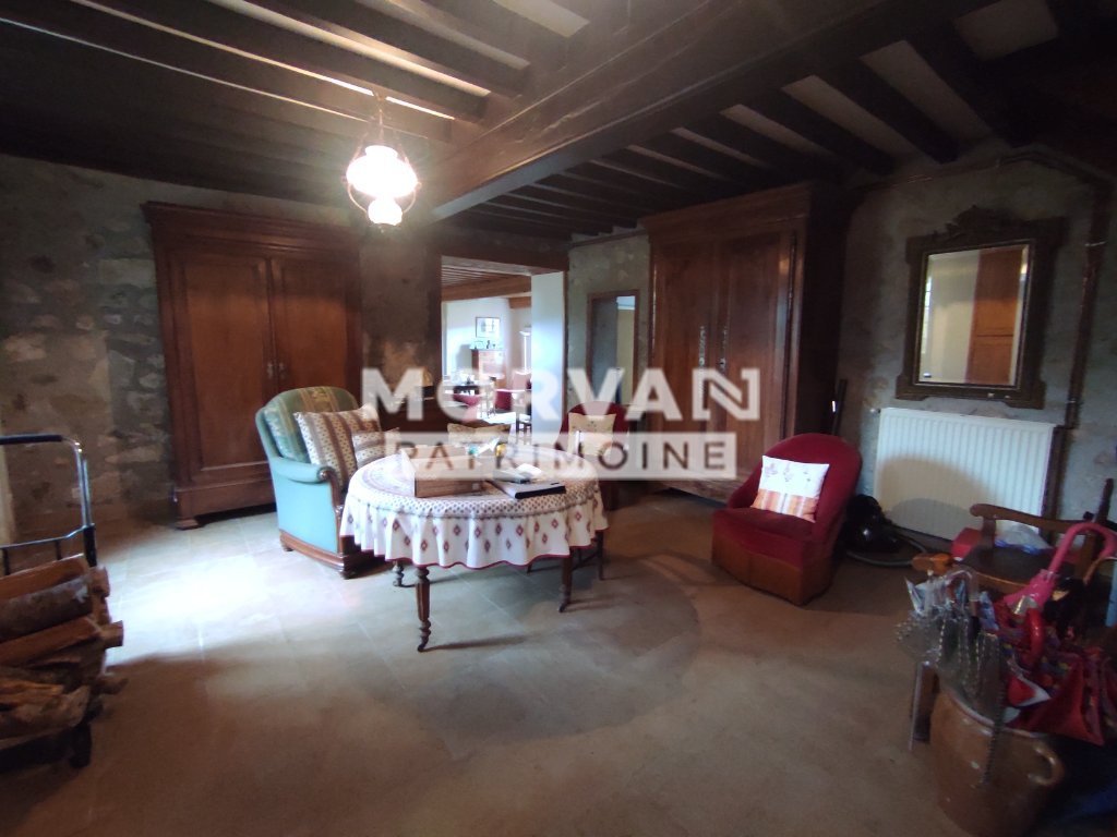 PROPRIETE A VENDRE - ST LEGER DE FOUGERET - 329.76 m2 - 368 000 &euro;