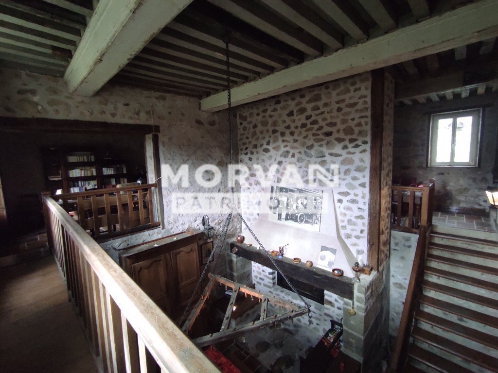 PROPRIETE A VENDRE - ST LEGER DE FOUGERET - 329.76 m2 - 368 000 &euro;