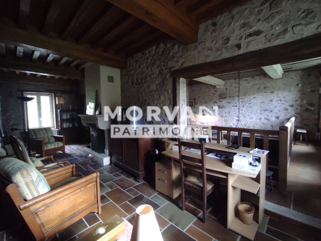 PROPRIETE A VENDRE - ST LEGER DE FOUGERET - 329.76 m2 - 368 000 &euro;