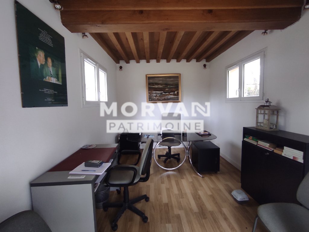 PROPRIETE A VENDRE - ST LEGER DE FOUGERET - 329.76 m2 - 368 000 &euro;