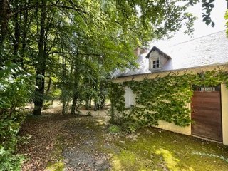 PROPRIETE A VENDRE - ST LEGER DE FOUGERET - 329.76 m2 - 368 000 &euro;