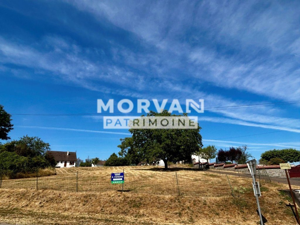TERRAIN A VENDRE - MONTAPAS - 16 000 &euro;